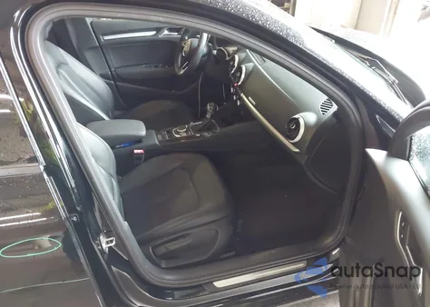 2017 Audi A3 2.0T Premium z USA, uszkodzony, nr VIN WAUB8GFF5H1052345